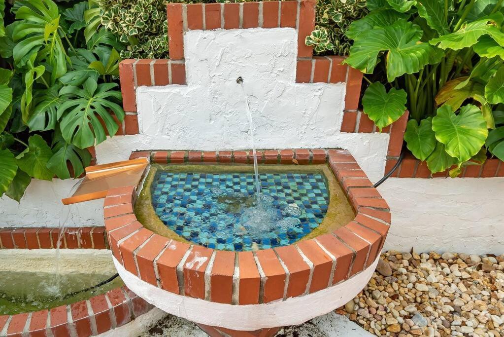 西棕榈滩Garden Oasis In Flamingo Park公寓 外观 照片